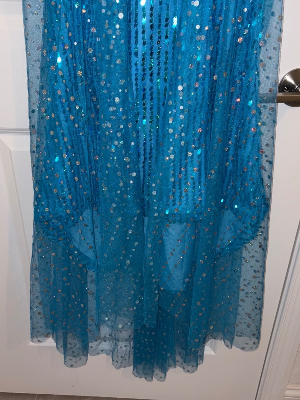 Elsa Princess Costume Long Cape Birthday Party Dress up Size 130 (7-6) years - Picture 8 of 16